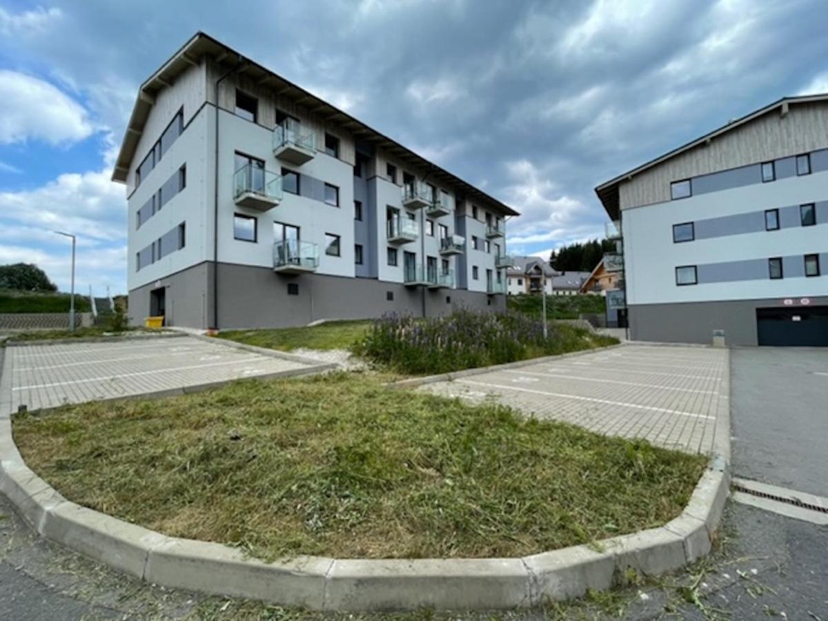 Klinovec Apartments Luxury Loučná pod Klínovcem Exterior foto
